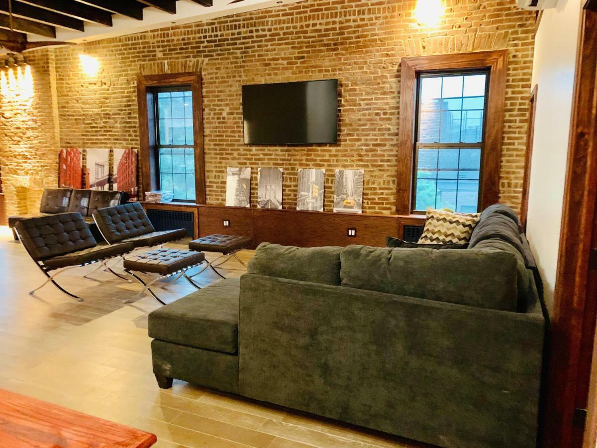 Lavish Totally Renovated Loft Apartment! Căn hộ *