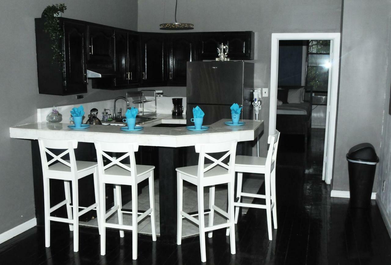 Căn hộ Plush Spacious 1 Bedroom Apt Williamsburg New York