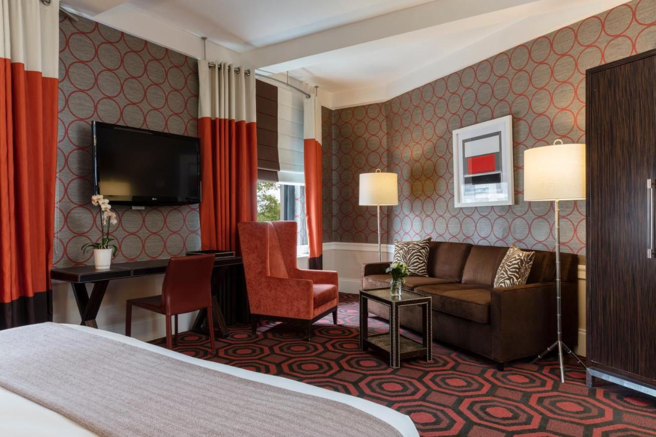 Khách sạn The Empire 4*
