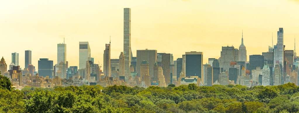 Khách sạn Park West New York