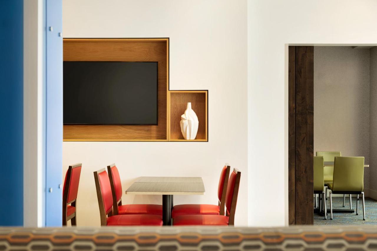 Express Brooklyn - Kings Hwy, An Ihg Khách sạn 3*